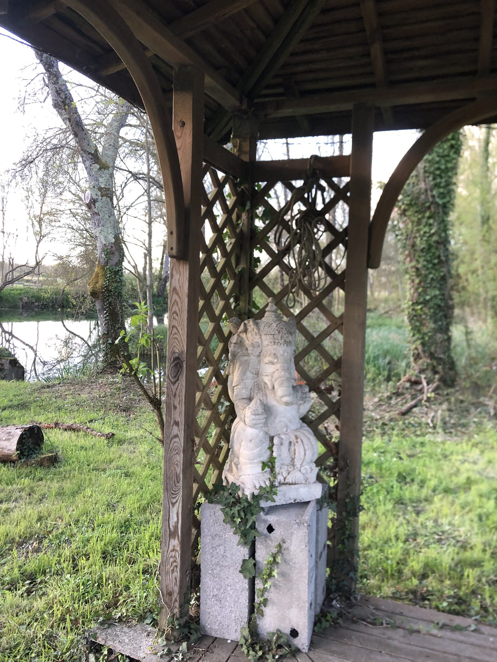 Gazebo au bord du Loir