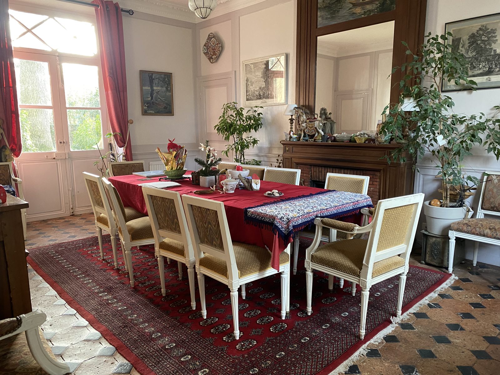 Salle à manger de la demeure